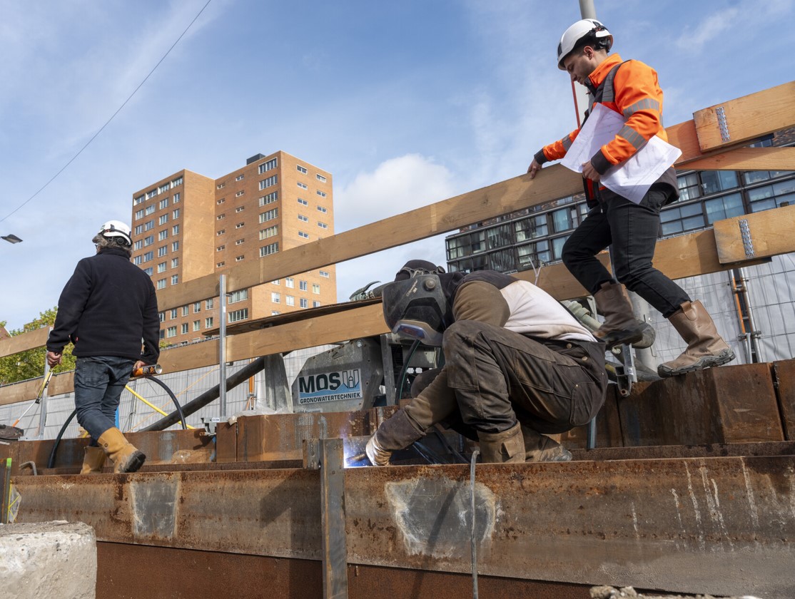 Voortgang bouw: lassen